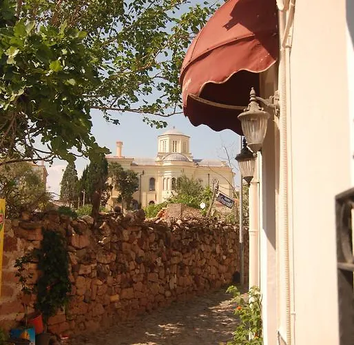 Cunda Altay Hotel Готель Айвалик