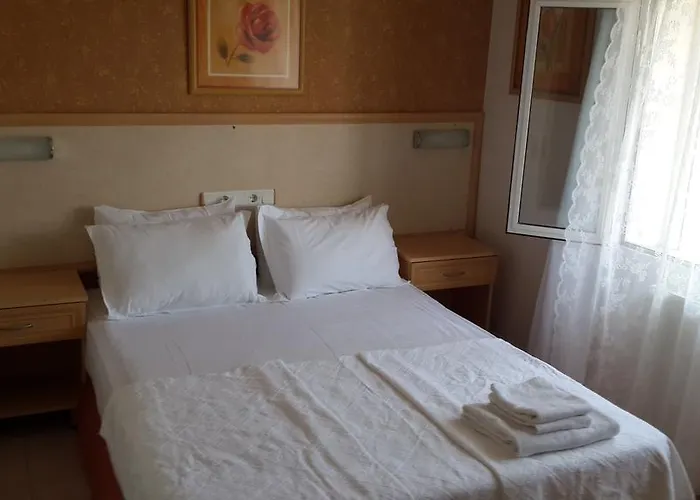 Готель Cunda Altay Hotel