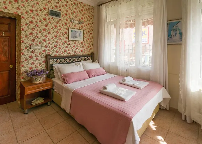 Cunda Altay Hotel Айвалик