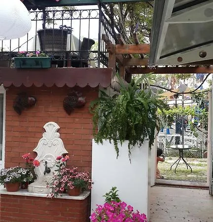 楚达岛阿勒泰酒店